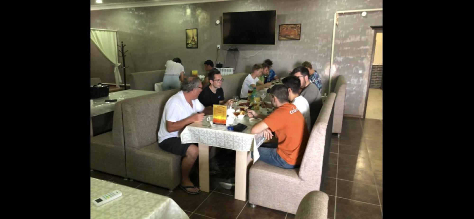 Motel “Satti” Shetpe Екстер'єр фото